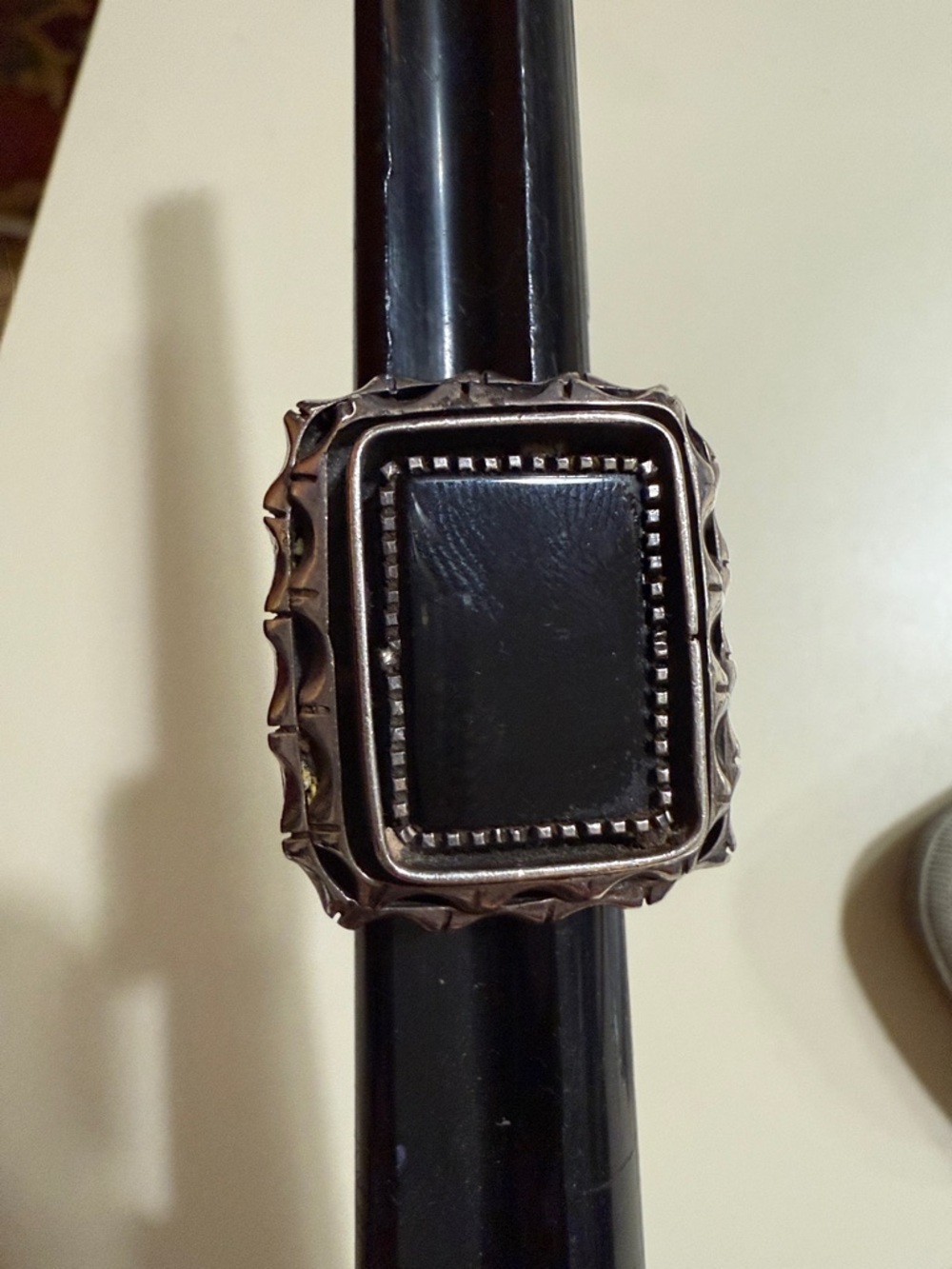 Vintage Navajo sterling silver ring with black onyx size 6.75-7